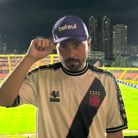 Influenciador de Apostas: 7 Segredos do Sucesso de Ídolos como Juninho Vasco Mil Grau